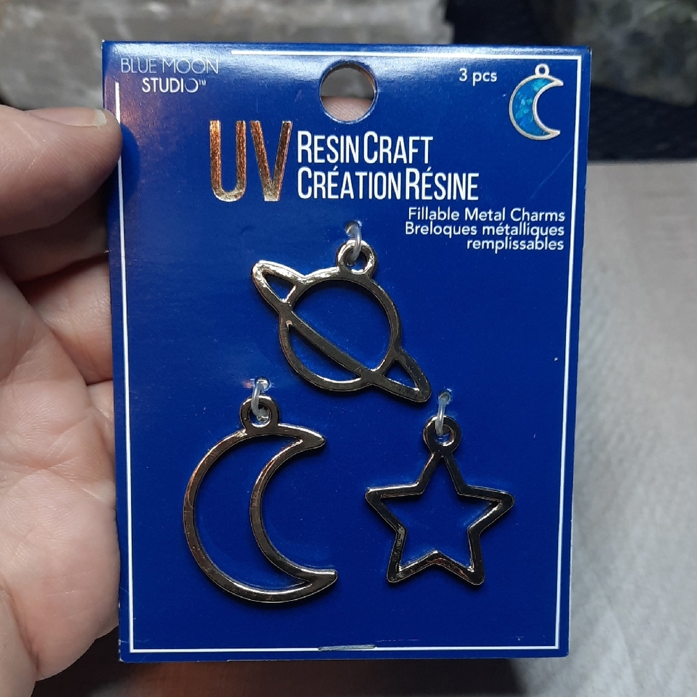 Blue Moon Studio™ UV Resin Craft Galaxy Bezels - 3 pc